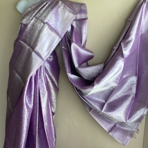 Saree - Picture 4 of 11